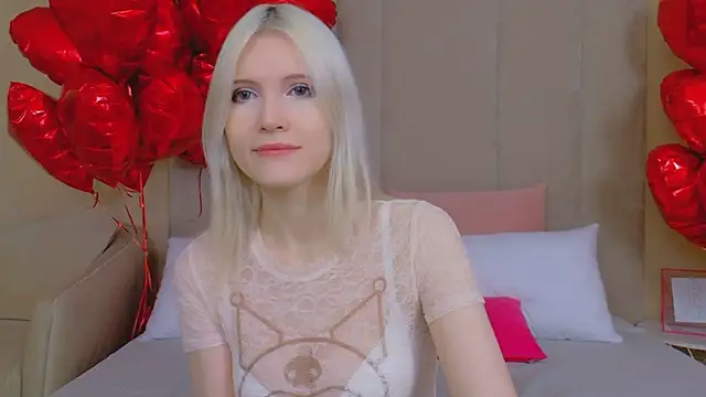 Snapshot of NellieLoyns chatting on February 17, 2026, 5:21 pm NellieLoyns online show from February 17, 2026, 5:21 pm