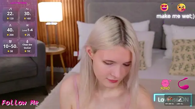 Snapshot of NellieLoyns chatting on February 24, 2026, 6:31 pm NellieLoyns online show from February 24, 2026, 6:31 pm