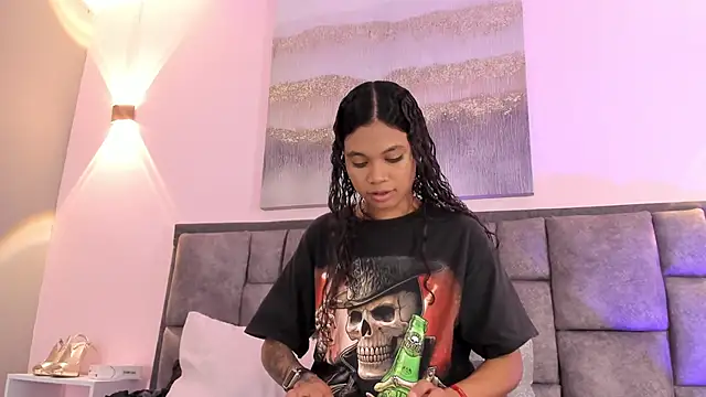 GysellHanson online show from November 18, 2025, 11:35 am