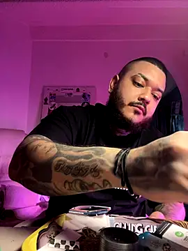 El Titan1998 online show from October 23, 2025, 10:30 pm