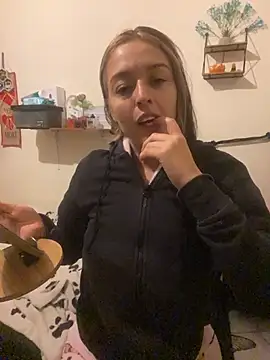 BlueStoneX online show from December 18, 2025, 6:51 am