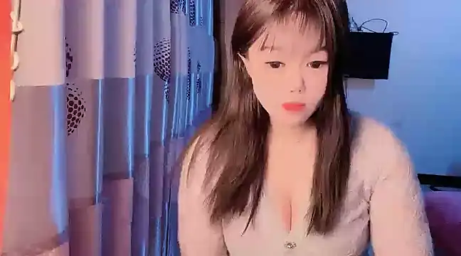 Snapshot of 77-q chatting on January 7, 2025, 10:33 am 77-q online show from January 7, 2025, 10:33 am