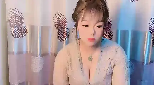 Snapshot of 77-q chatting on January 7, 2025, 1:35 pm 77-q online show from January 7, 2025, 1:35 pm