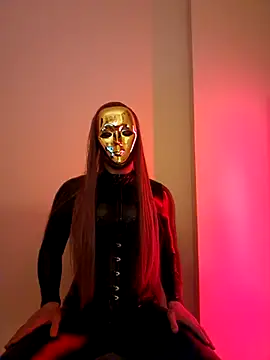 NoraInMask online show from March 11, 2025, 6:52 pm