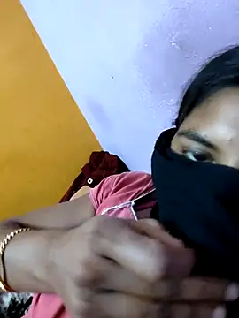 Snapshot of sweet_suman chatting on December 27, 2024, 11:06 am sweet suman online show from December 27, 2024, 11:06 am