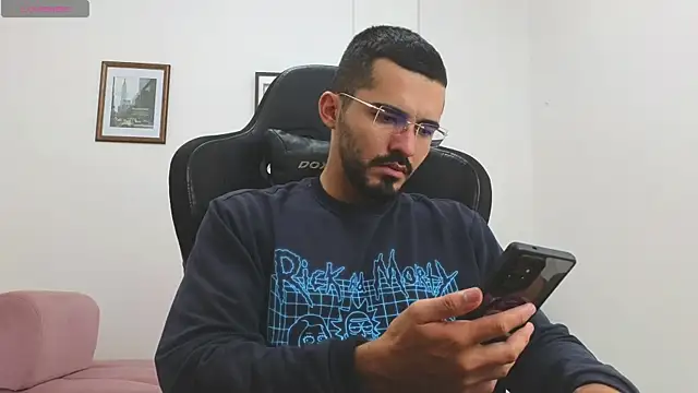 Massimoo 07 online show from November 26, 2025, 6:08 pm