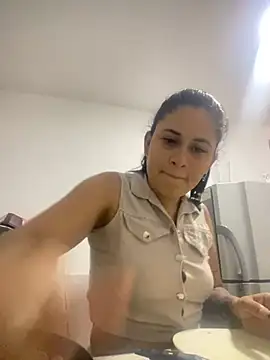 Lexi Belle  online show from January 17, 2025, 7:05 pm