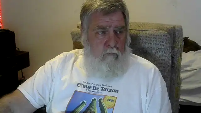 Snapshot of viejo_oso chatting on May 16, 2026, 5:12 pm viejo oso online show from May 16, 2026, 5:12 pm