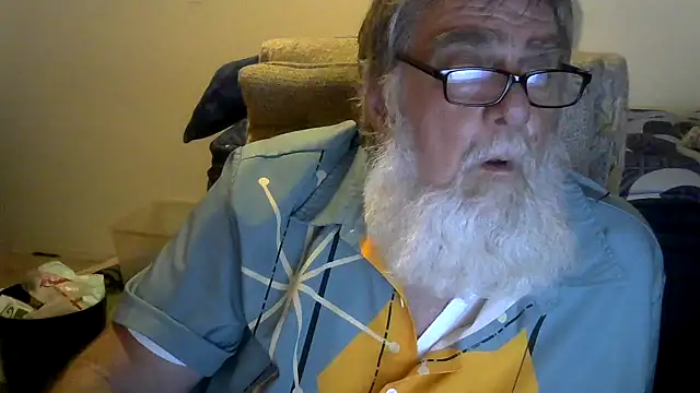 Snapshot of viejo_oso chatting on July 9, 2026, 5:19 am viejo oso online show from July 9, 2026, 5:19 am