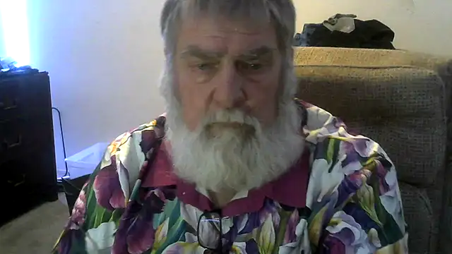 Snapshot of viejo_oso chatting on May 9, 2026, 6:17 am viejo oso online show from May 9, 2026, 6:17 am
