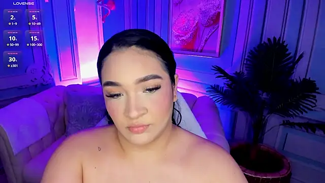 stefany duque1  online show from December 19, 2025, 2:59 am