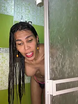 Ebonyxprincess  online show from October 15, 2025, 7:33 pm