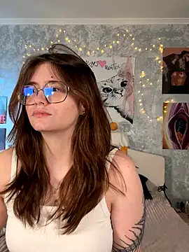 Sabrina shells online show from October 12, 2025, 10:38 am