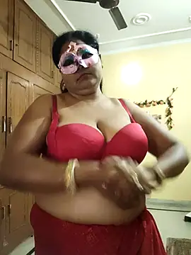 LustyBhabhi online show from November 6, 2025, 4:38 am