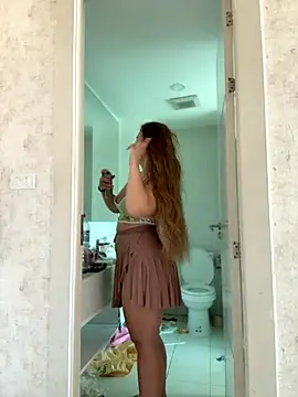 AndreaMood online show from November 30, 2025, 2:23 am