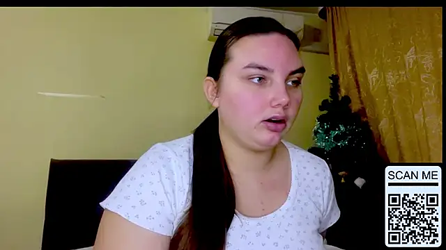 Dreamyblushfairy online show from February 4, 2026, 5:52 pm