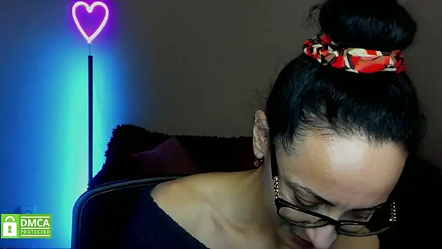Arianasweety23 online show from February 13, 2025, 12:54 pm
