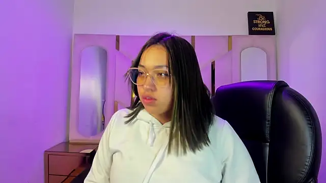 Snapshot of IsabellRodriguez18 chatting on April 10, 2026, 3:46 am IsabellRodriguez18 online show from April 10, 2026, 3:46 am