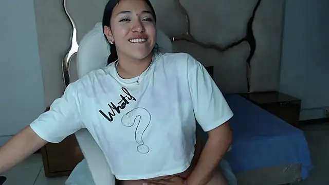IsabellRodriguez18 online show from February 28, 2025, 10:41 am