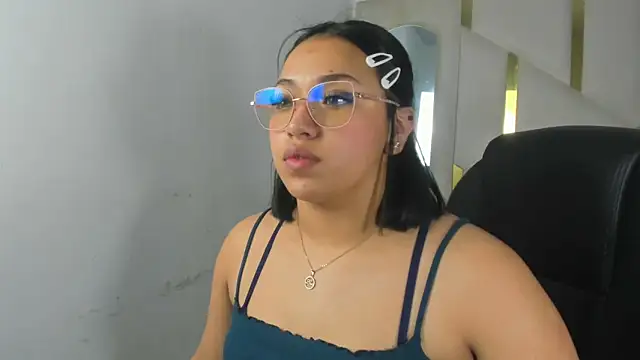 IsabellRodriguez18 online show from December 3, 2025, 4:57 am