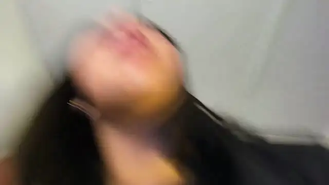 IsabellRodriguez18 online show from February 19, 2026, 3:58 am