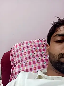 Snapshot of playboyz77 chatting on January 4, 2025, 1:10 pm playboyz77 online show from January 4, 2025, 1:10 pm