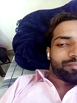 Snapshot of playboyz77 chatting on January 4, 2025, 7:45 am playboyz77 online show from January 4, 2025, 7:45 am