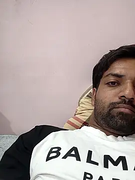 Snapshot of playboyz77 chatting on October 30, 2025, 4:48 pm playboyz77 online show from October 30, 2025, 4:48 pm