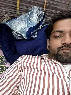 Snapshot of playboyz77 chatting on March 19, 2026, 11:32 am playboyz77 online show from March 19, 2026, 11:32 am