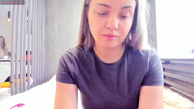 Snapshot of Mia___murrr chatting on June 11, 2026, 3:36 am Mia murrr online show from June 11, 2026, 3:36 am