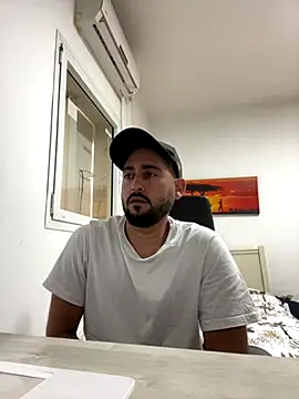 Snapshot of luffykingofpirets chatting on November 9, 2025, 8:07 am luffykingofpirets online show from November 9, 2025, 8:07 am