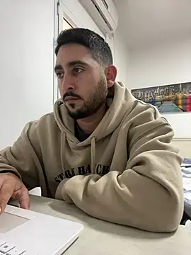 Snapshot of luffykingofpirets chatting on February 6, 2025, 11:20 am luffykingofpirets online show from February 6, 2025, 11:20 am