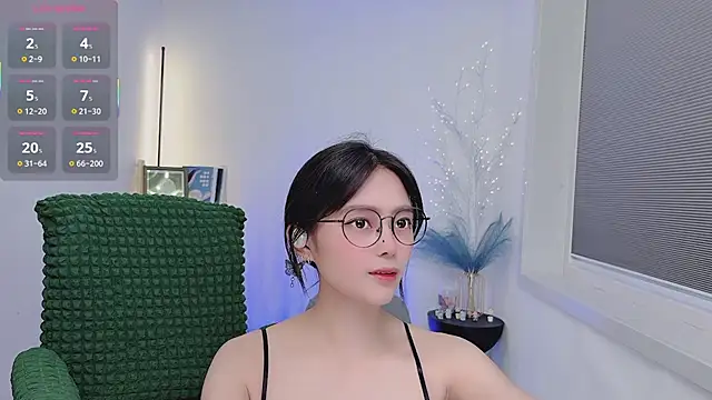 Natasha2025 online show from November 20, 2025, 1:12 pm