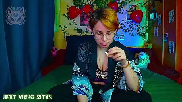 TrickyKitsune online show from March 16, 2026, 3:37 pm