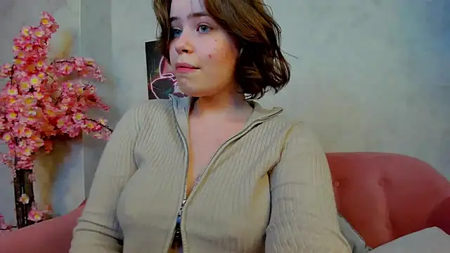 EricaElliott online show from February 4, 2025, 1:38 pm