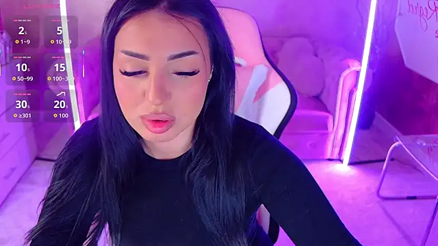 evanew  online show from October 12, 2025, 5:47 pm