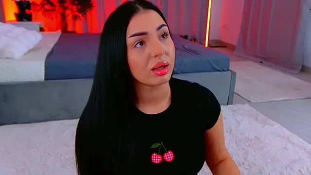 Snapshot of evanew_ chatting on May 6, 2026, 4:11 pm evanew online show from May 6, 2026, 4:11 pm