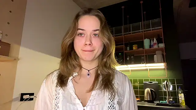 Snapshot of RoxyStar17 chatting on January 8, 2025, 8:18 pm RoxyStar17 online show from January 8, 2025, 8:18 pm