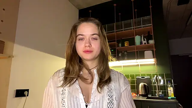 Snapshot of RoxyStar17 chatting on January 13, 2025, 11:27 pm RoxyStar17 online show from January 13, 2025, 11:27 pm