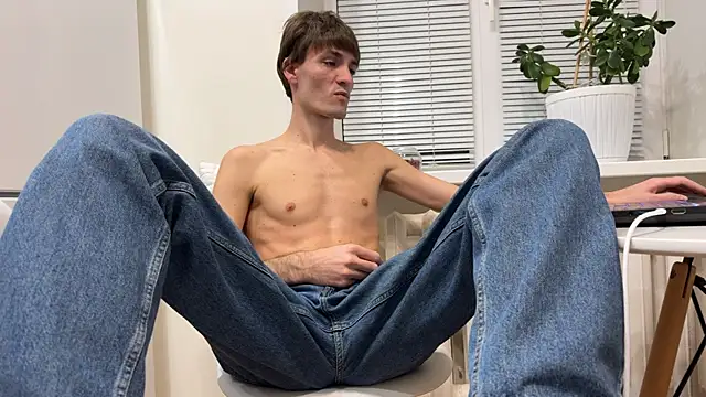 Snapshot of BrendanSilvers chatting on April 4, 2026, 7:53 pm BrendanSilvers online show from April 4, 2026, 7:53 pm