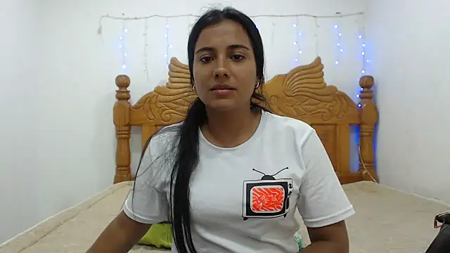 Snapshot of Coral0403 chatting on March 20, 2025, 11:23 pm Coral0403 online show from March 20, 2025, 11:23 pm