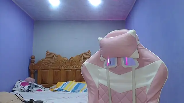 Snapshot of Coral0403 chatting on October 18, 2025, 2:57 am Coral0403 online show from October 18, 2025, 2:57 am