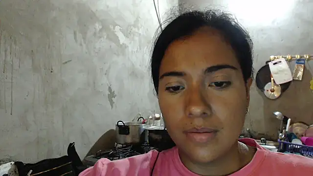 Snapshot of Coral0403 chatting on March 7, 2025, 2:15 am Coral0403 online show from March 7, 2025, 2:15 am