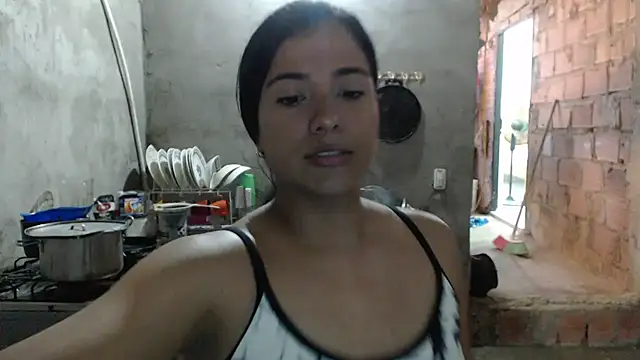 Snapshot of Coral0403 chatting on March 22, 2025, 10:26 pm Coral0403 online show from March 22, 2025, 10:26 pm