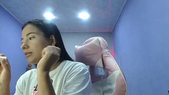 Snapshot of Coral0403 chatting on September 13, 2025, 3:56 pm Coral0403 online show from September 13, 2025, 3:56 pm