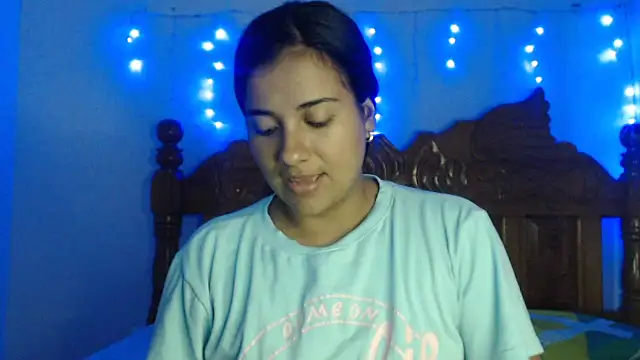 Snapshot of Coral0403 chatting on March 16, 2025, 11:15 pm Coral0403 online show from March 16, 2025, 11:15 pm