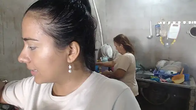 Snapshot of Coral0403 chatting on October 9, 2025, 3:12 pm Coral0403 online show from October 9, 2025, 3:12 pm