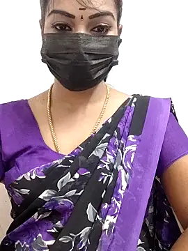 Snapshot of meena_27 chatting on November 1, 2025, 4:52 am meena 27 online show from November 1, 2025, 4:52 am