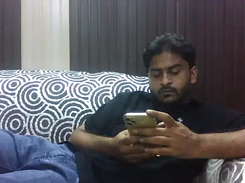 indihotguy online show from September 23, 2025, 2:13 pm