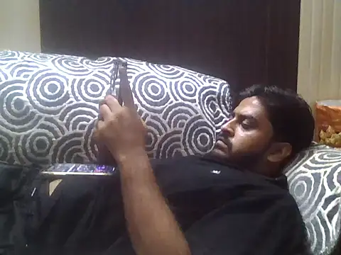 indihotguy online show from October 5, 2025, 2:52 pm